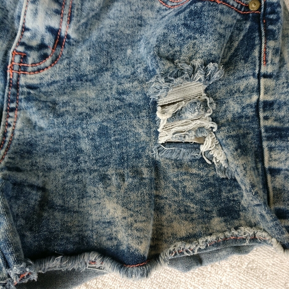 💕Distressed Girls 🧑 Shorts 🆒American Quality Denim - Picture 6 of 11